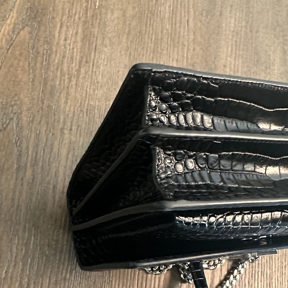 Saint Laurent Black Croc-Embossed sunset medium bag . - Picture 8 of 13